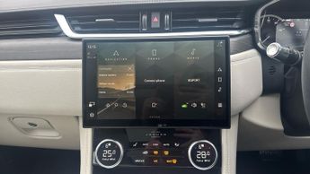 Jaguar F-PACE 2.0 D200 S 5dr Auto AWD - Sliding Panoramic roof -