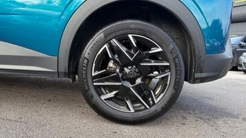 Peugeot 3008 1.2 Hybrid 136 Allure 5dr e-DSC6