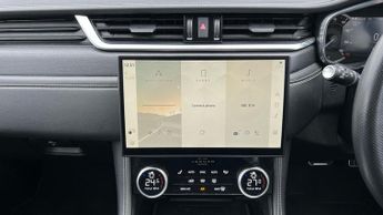 Jaguar F-PACE 2.0 D200 R-Dynamic Black 5dr Auto AWD With Heated Front Seats an