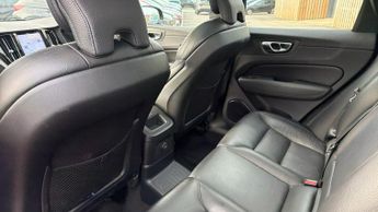 Volvo XC60 2.0 T6 (350) RC PHEV Plus Dark 5dr AWD Geartronic