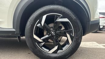 Nissan Juke 1.0 DiG-T 114 N-Connecta 5dr DCT