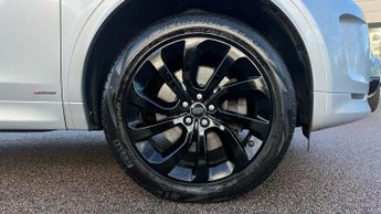 Land Rover Discovery Sport 2.0 D180 R-Dynamic SE 5dr Auto With Fixed Panoramic Roof and Key