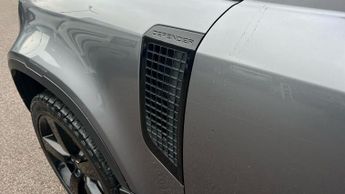 Land Rover Defender 3.0 D250 SE 110 5dr Auto With Heated Front Seats and Cruise Cont