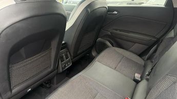 Renault Captur 1.6 E-Tech full hybrid 145 Techno 5dr Auto