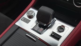 Jaguar F-PACE 5.0 V8 550 SVR 5dr Auto AWD