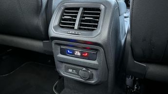 Volkswagen Tiguan 2.0 TSI 245 4Motion Allspace R-Line 5dr 7-Seater DSG With Heated