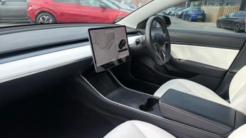 Tesla Model 3 Performance AWD 4dr (Performance Upgrade) Auto