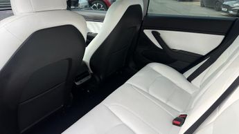 Tesla Model 3 Performance AWD 4dr (Performance Upgrade) Auto