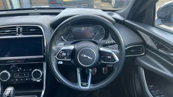 Jaguar XE 2.0 D200 R-Dynamic Black 4dr Auto