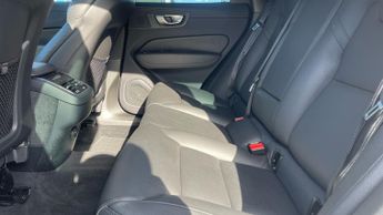 Volvo XC60 2.0 B4P Plus Dark 5dr Geartronic