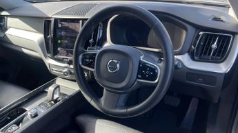 Volvo XC60 2.0 B4P Plus Dark 5dr Geartronic