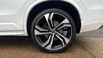 Volvo XC90 2.0 B5D 235hp AWD R DESIGN Pro Nav 5dr Auto with Heads Up  Heate