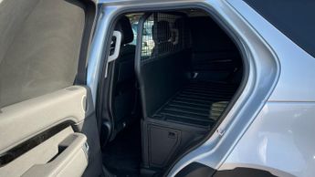 Land Rover Discovery 3.0 D300 Commercial SE With Heated Front Seats and 3D Surround C