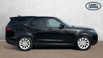 Land Rover Discovery 3.0 D300 S 5dr Auto With Heated Front Seats and Adaptive Cruise 