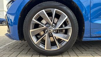 Skoda Enyaq 150kW 80 Sportline 82kWh 5dr Auto with 1 Owner  Pan Roof  Sport 