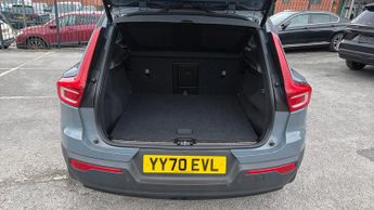 Volvo XC40 1.5 T3 (163) R DESIGN 5dr Geartronic