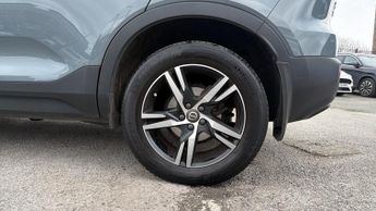 Volvo XC40 1.5 T3 (163) R DESIGN 5dr Geartronic