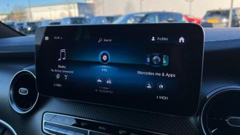 Mercedes-Benz V-Class V220 d AMG Line 5dr 9G-Tronic (Extra Long) With Heated Seats and