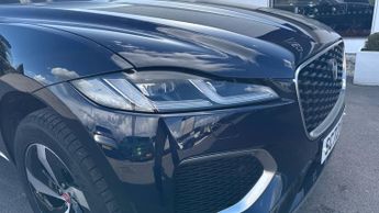 Jaguar F-PACE 2.0 D200 R-Dynamic S 5dr Auto AWD