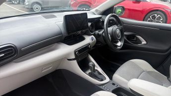 Toyota Yaris 1.5 Hybrid Excel 5dr CVT