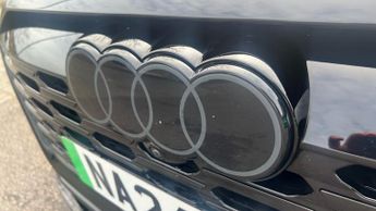 Audi Q8 300kW 55 Quattro 114kWh Black Edition 5dr Auto