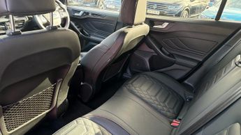 Ford Focus 1.0 EcoBoost Hybrid mHEV ST-Line Vign 5dr Auto