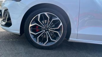 Ford Focus 1.0 EcoBoost Hybrid mHEV ST-Line Vign 5dr Auto