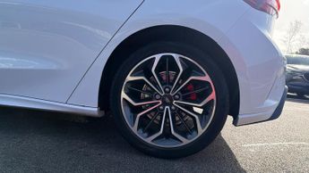 Ford Focus 1.0 EcoBoost Hybrid mHEV ST-Line Vign 5dr Auto