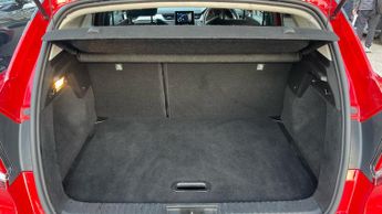 Renault Captur 1.3 TCE 130 Iconic 5dr EDC - Satellite Navigation - Parking Sens