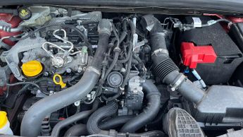 Renault Captur 1.3 TCE 130 Iconic 5dr EDC - Satellite Navigation - Parking Sens