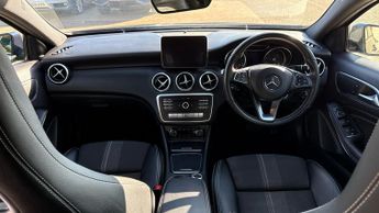 Mercedes-Benz A-Class A180 Sport Edition 5dr Auto with ECC  Sport Seats  Nav and Rear 