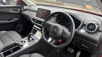 MG HS 1.5 T-GDI Trophy 5dr DCT