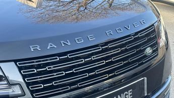 Land Rover Range Rover 3.0 P550e Autobiography 4dr Auto