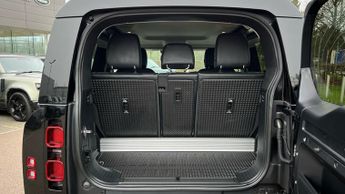 Land Rover Defender 3.0 D250 X-Dynamic SE 90 3dr Auto With Heated Front Seats and 3D