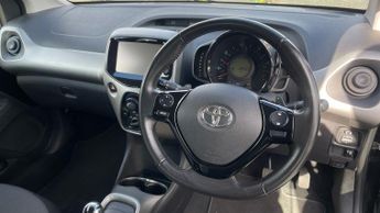 Toyota Aygo 1.0 VVT-i X-Play 5dr x-shift