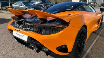 McLaren 750S V8 2dr SSG Auto