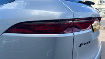 Jaguar F-PACE 2.0 P400e R-Dynamic Black 5dr Auto AWD - Sliding Panoramic Sunro