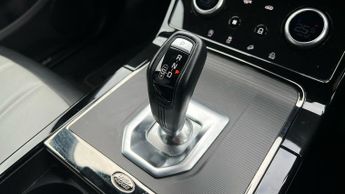 Land Rover Range Rover Evoque 2.0 D200 R-Dynamic S 5dr Auto With Heated Front Seats and 3D Sur