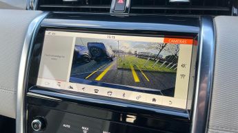 Land Rover Discovery Sport 2.0 D180 R-Dynamic SE 5dr Auto With Fixed Panoramic Roof and Key