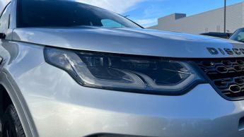 Land Rover Discovery Sport 2.0 D180 R-Dynamic SE 5dr Auto With Fixed Panoramic Roof and Key