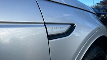Land Rover Discovery Sport 2.0 D180 R-Dynamic SE 5dr Auto With Fixed Panoramic Roof and Key