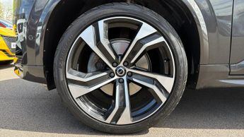 Volvo XC90 2.0 B5P Ultimate Dark 5dr AWD Geartronic
