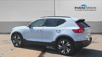 Volvo XC40 2.0 B3P Ultra Dark 5dr Auto with Adaptive Cruise  Apple CarPlay 