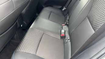 Toyota Yaris 1.5 Hybrid 130 Premiere Edition 5dr Auto with Rear Camera  Heads
