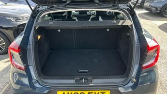 Renault Captur 1.3 TCE 140 SE Edition 5dr EDC