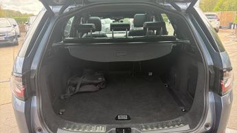 Land Rover Discovery Sport 1.5 P300e Plug In Hybrid R-Dynamic SE 5dr Auto (5 Seat) with Gra