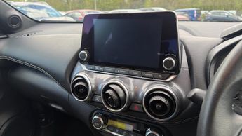 Nissan Juke 1.6 Hybrid N-Connecta 5dr Auto