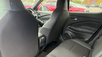 Nissan Juke 1.6 Hybrid N-Connecta 5dr Auto