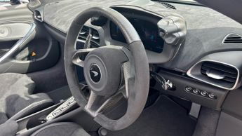 McLaren Artura 3.0T V6 7.4kWh Spider SSG 700PS