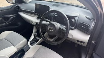 Toyota Yaris 1.5 Hybrid Excel 5dr CVT